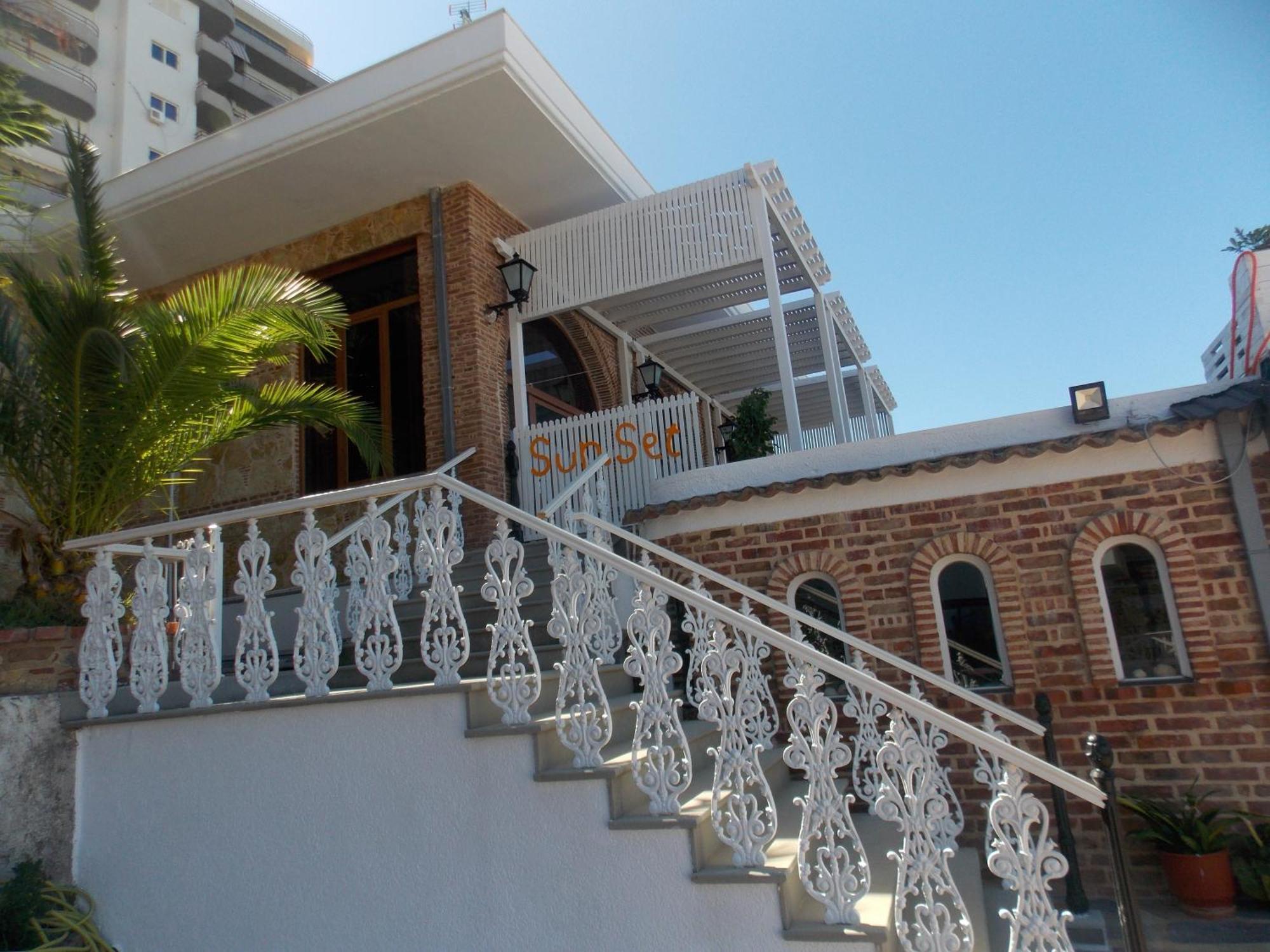 Sunset Suites Saranda Kültér fotó